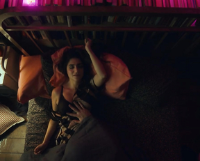 Billie Piper, Leila Farzad, Margaret Ann Bain - I Hate Suzie s01e05-06 (2020)