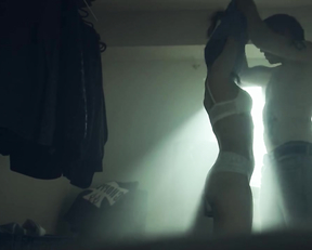 Veronica Velasquez naked - Perdida s01e02e08 (2020)