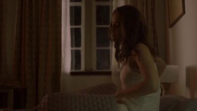 Veronica Velasquez naked - Perdida s01e02e08 (2020)