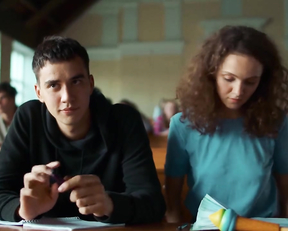 Viktorya Butskih naked - Trudnyye podrostki s02e04 (2020)