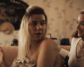 Sophie-Marie Larrouy naked - Cheyenne Lola s01e04 (2020)