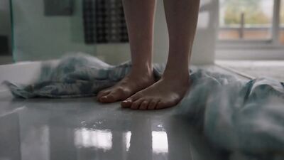 Harriet Dyer nude - The InBetween s01e01 (2019)
