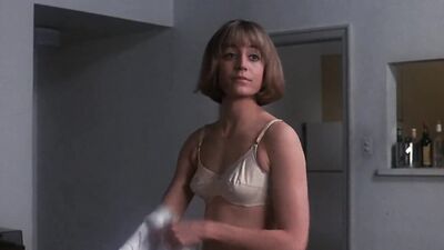 Carrie Snodgress nude - Diary of a Mad Housewife (1970)