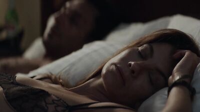 Stefania LaVie Owen, Michelle Monaghan - Messiah s01e08-09
