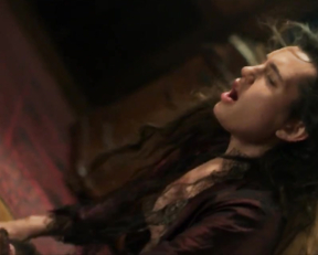 Ella Rumpf naked - Freud s01e04-05 (2020)