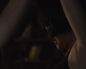 Lisa Vicari nude - Dark s03e02-04 (2020)