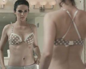 Marguerite Moreau, Bitsie Tulloch - Caroline and Jackie (2012)