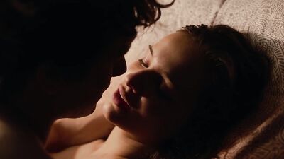 Lisa Vicari nude - Dark s02e01e04-06 (2019)