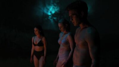 Lili Reinhart, Camila Mendes - Riverdale s04e14 (2020)