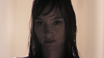 Jocelin Donahue nude - Dead Awake (2016)