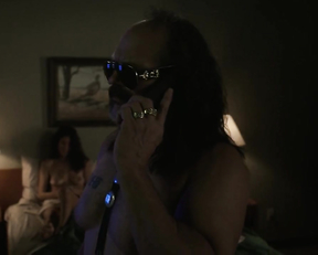 Kelli Berglund, Alison Luff - Heels s01e02 (2021)