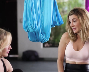 Nasim Pedrad nude - Desperados (2020)