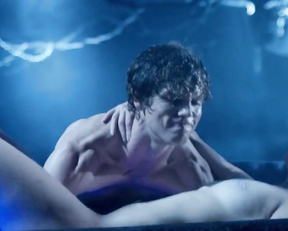 Laura Bilger nude - The Recall (2017)