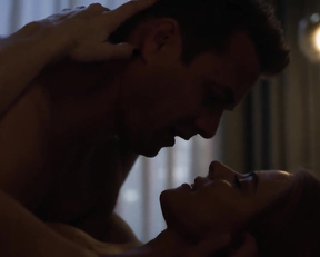 Sarah Rafferty naked - Suits s09e01 (2019)