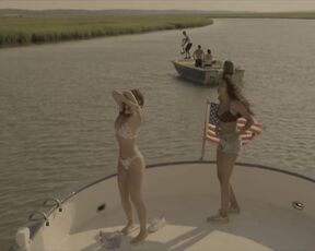 Madison Bailey, Madelyn Cline - Outer Banks s01e06 (2020)