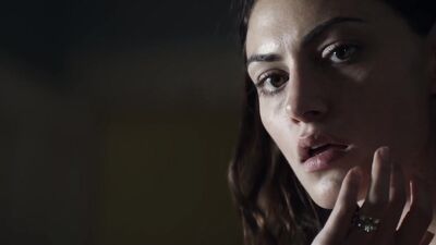 Phoebe Tonkin naked - Bloom s01e02-04 (2019)