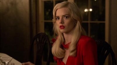 Samara Weaving naked - Hollywood s01e03-07 (2020)