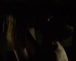 Lily-Rose Depp naked - Les fauves (2018)