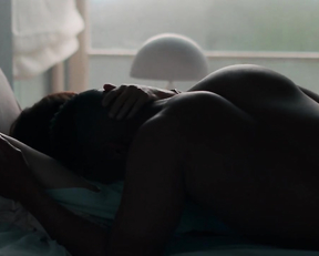 Rashida Jones naked - On the Rocks (2020)