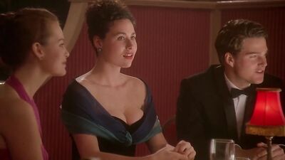 Saffron Burrows, Minnie Driver - Circle of Friends (1995)