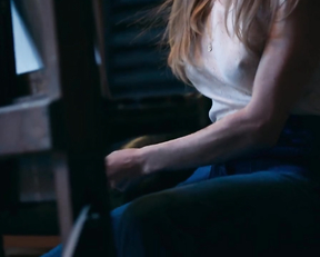 Amanda Seyfried, Natalia Dyer - Things Heard  Seen (2021)