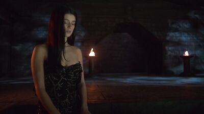 Freya Allan, Agnes Born, Anya Chalotra - The Witcher s02e01e03 (2021)