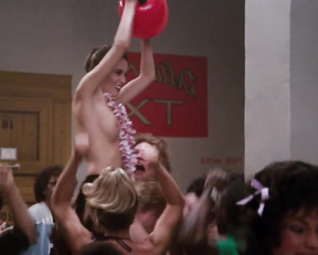 Shelley Long, Monique Gabrielle - Night Shift (1982)