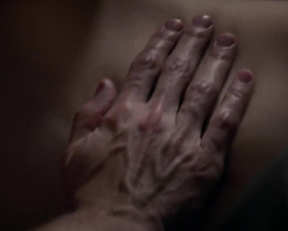 Melissa Roxburgh naked - Manifest s02e05 (2020)