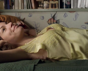 Michelle Carpente, Veronica Logan, Michela Quattrociocche - Scusa ma ti chiamo amore (2008)