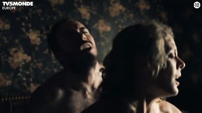 Sarah-Jeanne Labrosse, Maxime Morin, Julie LeBreton, Melodie Cyr - Les Pays d'en Haut s01e02e04e06e07e08 (2015)