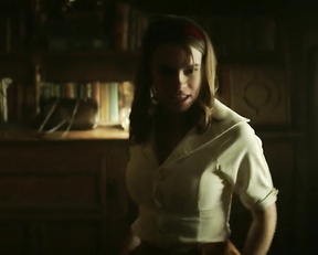 Ema Horvath naked - The Mortuary Collection (2019)