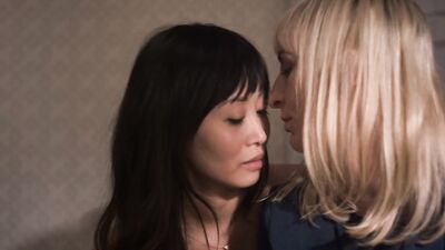 Mickey Sumner naked - Snowpiercer s01e03 (2020)