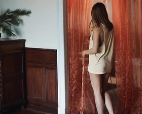 Susan Radder, Daphne Wellens, Julia Akkermans - Women of the Night (Keizersvrouwen) s01e05-06 (2019)