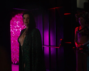 Dana Aliya Levinson naked - American Gods s03e08 (2021)