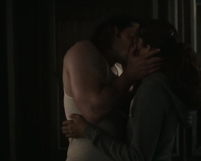 Julia Mayorga, Nicole Chanel Williams - American Rust s01e03-04 (2021)