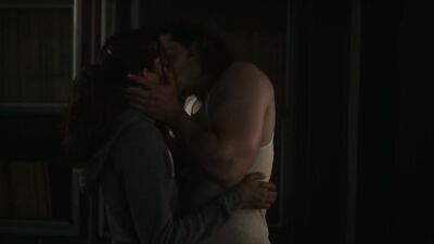 Julia Mayorga, Nicole Chanel Williams - American Rust s01e03-04 (2021)
