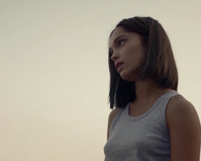 Lola Le Lann, Matilda Marty-Giraut, Karidja Toure - Versus (2019)