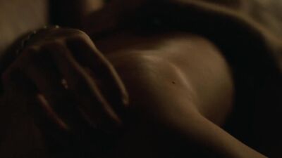 Lola Le Lann, Matilda Marty-Giraut, Karidja Toure - Versus (2019)