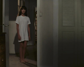 Ariel Besse nude - Beau Pere (1981)