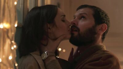Camille Lou nude - Je te promets s01e10 (2021)
