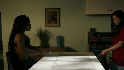 Jasmine Burke, Gabriela Smith - Double Cross s01e03 (2020)