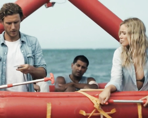 Katrina Bowden, Kimie Tsukakoshi - Great White (2021)