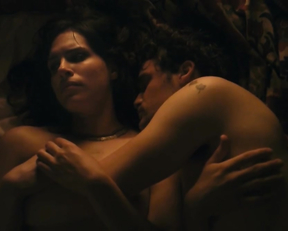 Desiree Akhavan, Robyn Rikoon - Appropriate Behavior (2014)