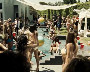 Sarah Wright, K. D. Aubert, Alexie Gilmore - Surfer, Dude (2008)