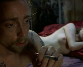 Signe Egholm Olsen, Pernille Vallentin - Nordkraft (2005)