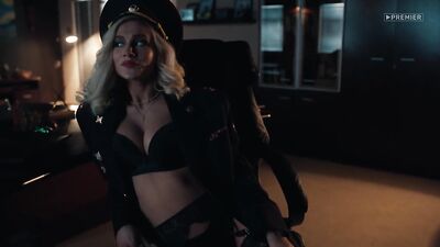 Valeriia Astapova naked - Devushki s makarovym s02e13 (2022)