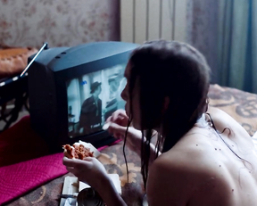 Laetitia Dosch, Leonie Simaga - Jeune Femme (2017)