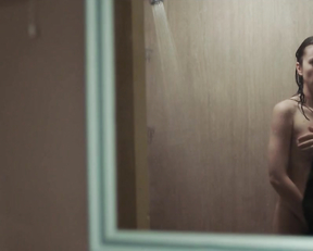 Anca Dumitra nude - Doing Money (2018)