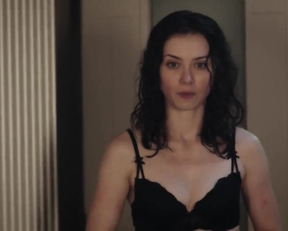 Anca Dumitra nude - Doing Money (2018)