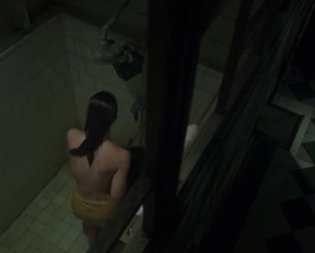 Julia Barretto nude - Bahay na Pula (2022)